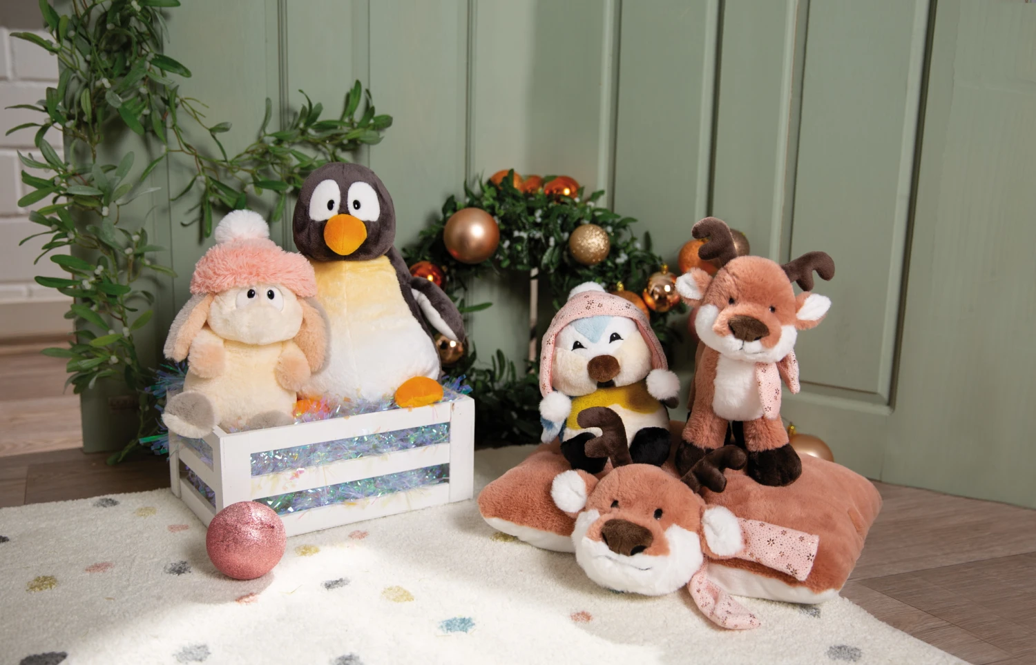 Nici 48334 KuscheltierKissen 2in1 Rentier Jonte Ca. 40x30cm Winter Friends GREEN 6 Nici 48334 KuscheltierKissen 2in1 Rentier Jonte Ca. 40x30cm Winter Friends GREEN – Bild 4