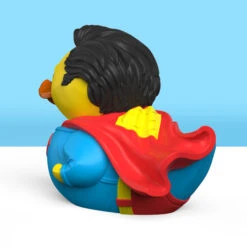Badeente Numskull TUBBZ Cosplaying Duck - Superman (Limited Edition) 9 Badeente Numskull TUBBZ Cosplaying Duck - Superman (Limited Edition) -Spielwarenladen Superman TUBBZ PL Hi Res 3